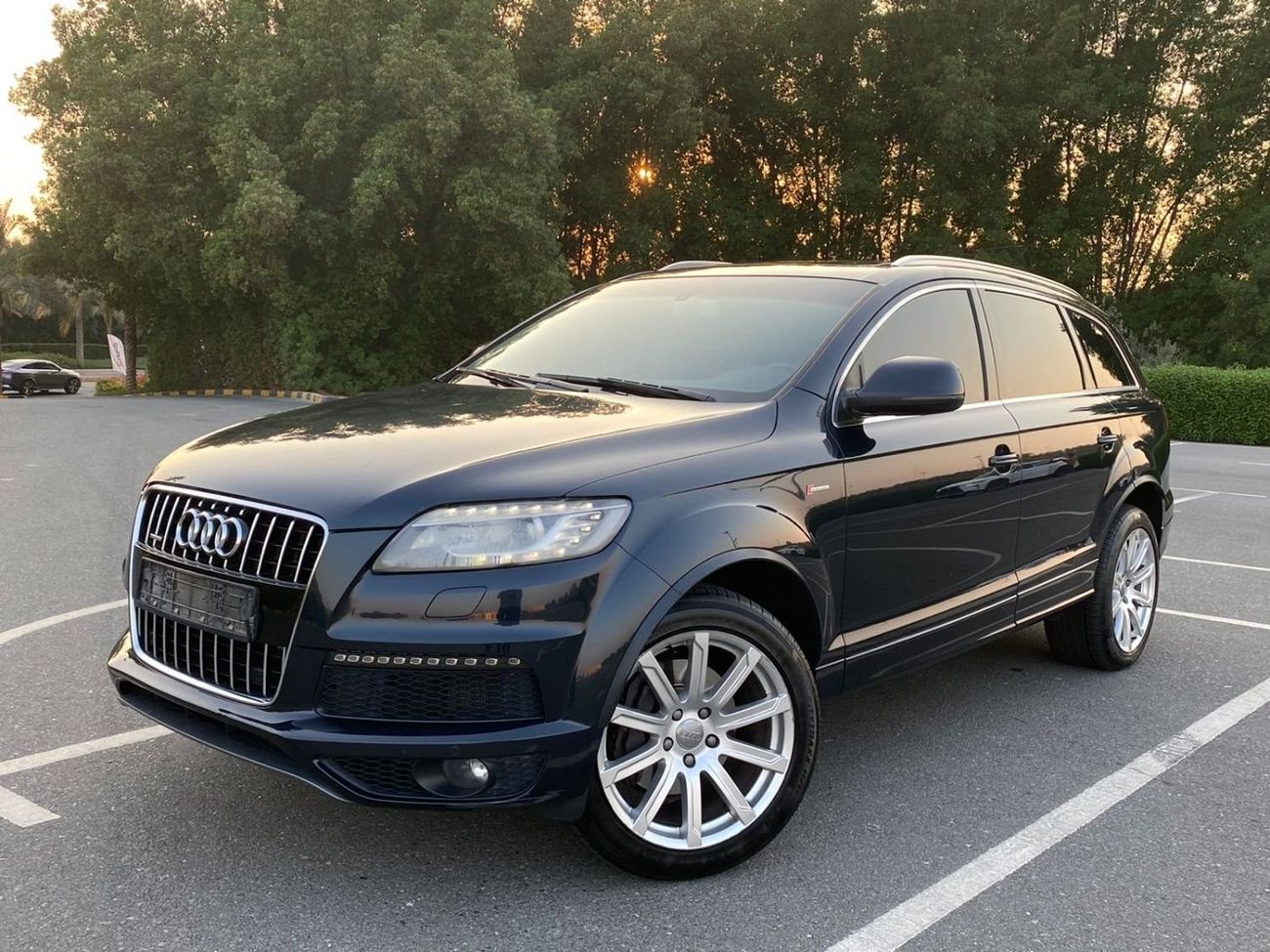 Audi Q7 TFSI quattro S-Line Audi Q7 S-LINE 2012 GCC Orginal Paint - Perfect Condition - Accident Free