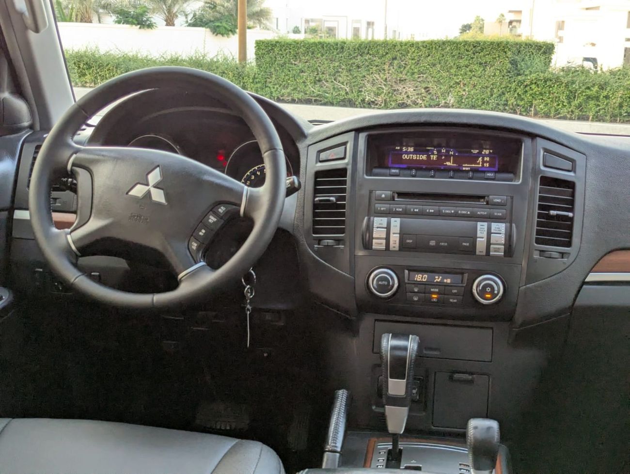 Mitsubishi Pajero Mitsubishi Pajero 2008 LHD black