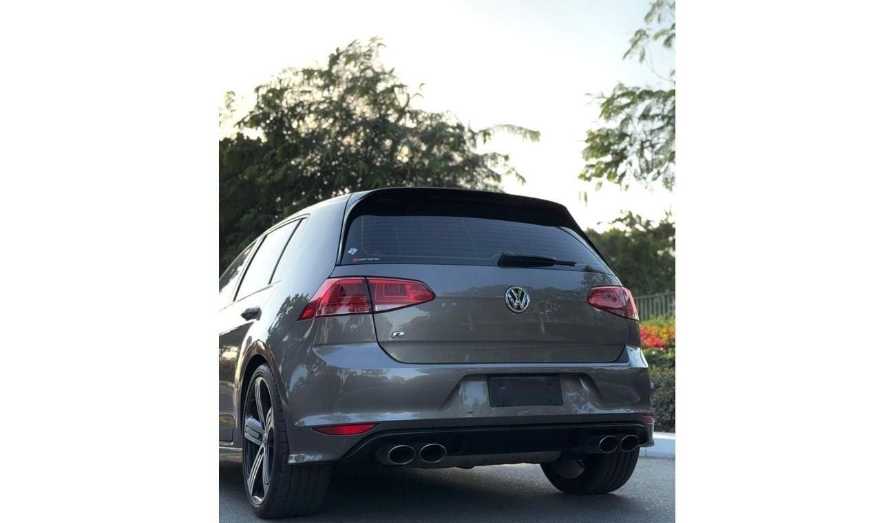 فولكس واجن جولف ار