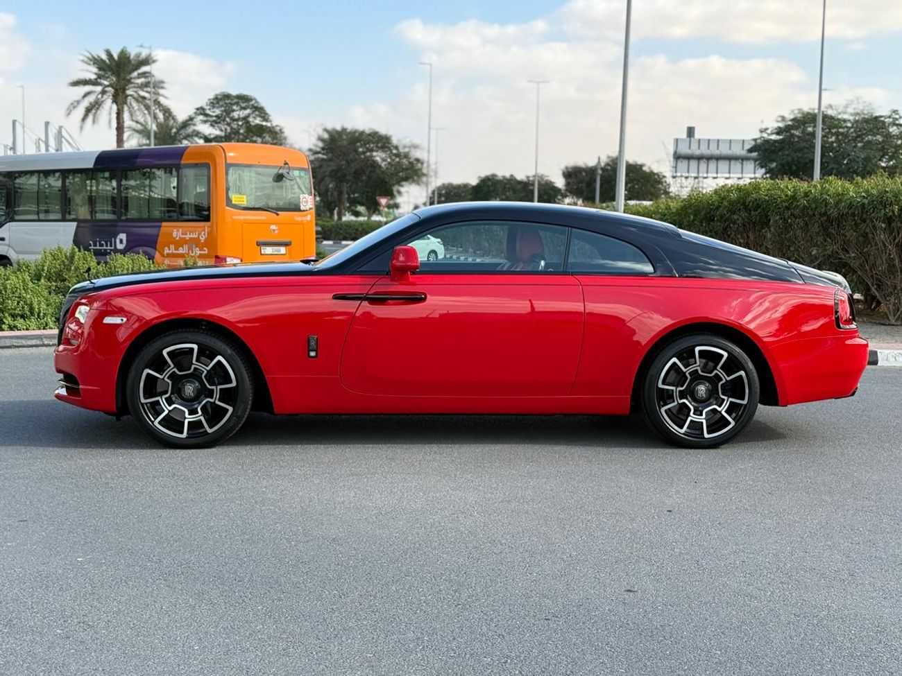 Rolls-Royce Wraith 2017 ROLLS ROYCE WRAITH BLACK BADGE GCC SPECS