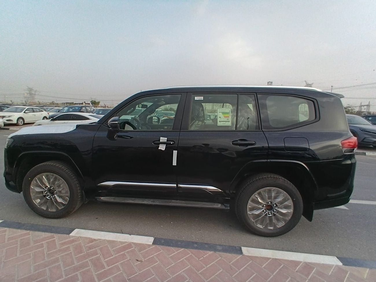 Toyota Land Cruiser 2026 Toyota Land Cruiser LC300 GXR Mid 7-Seater (With Sunroof) 3.5L V6 Twin Turbo Petrol A/T 4WD Exp