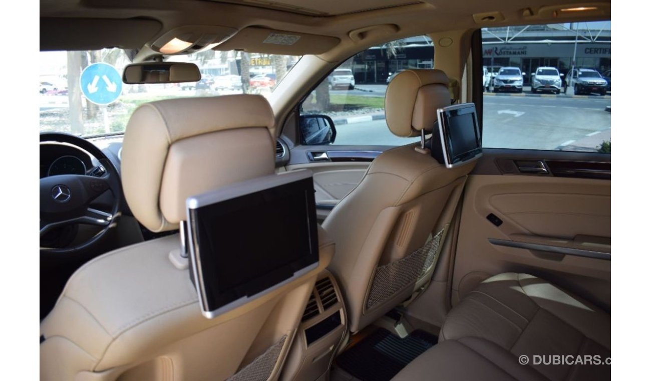 مرسيدس بنز ML 500 2010 - GCC Specs - Immaculate Condition