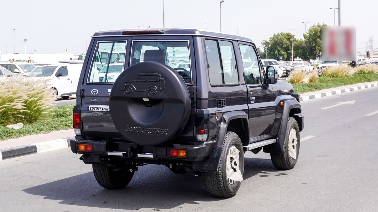 تويوتا لاند كروزر 70 LX 2.8 L d