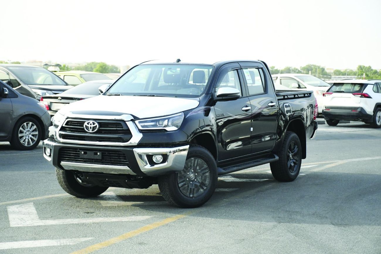 Toyota Hilux 2.7L Manual  Push Start with BSM Full Option