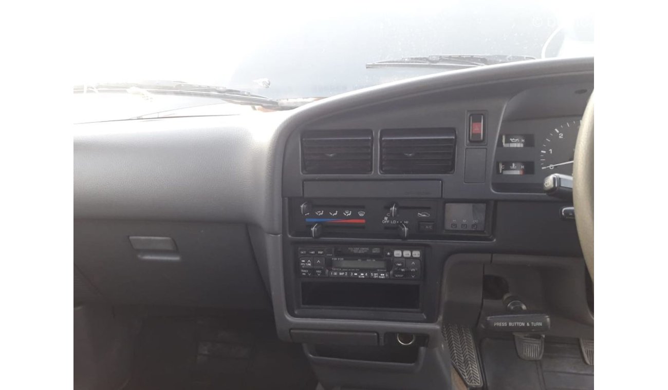 Toyota Hilux Hilux RIGHT HAND DRIVE (Stock no PM 348 )