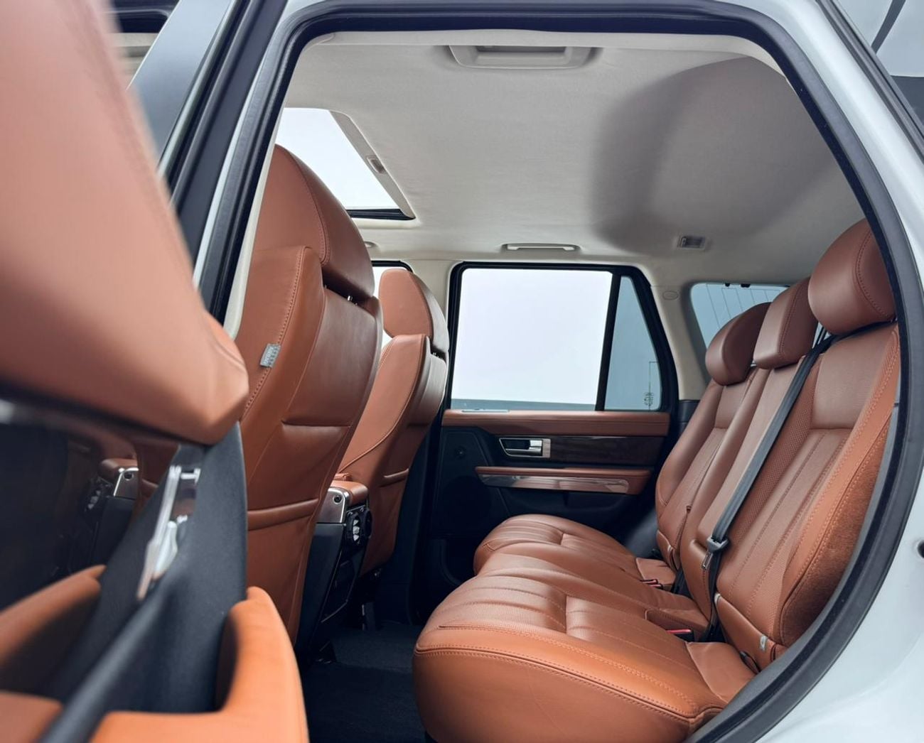 Land Rover Range Rover Sport 2013 Range Rover Sport HSE, Range Rover Service History, Excellent Condition, GCC