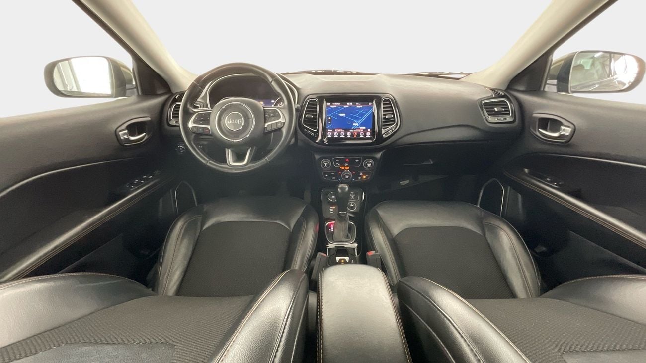 جيب كومباس 2.4 LIMITED HIGHLINE 4WD AUTO | شامل الضمان | 0 ﺪﻔﻋﺓ ﺃﻮﻟﻯ