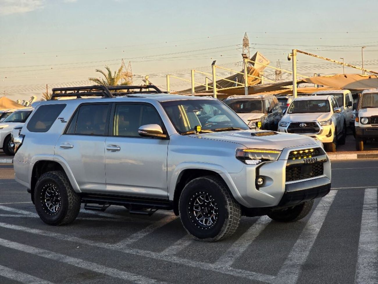 تويوتا Runner4 2022 Model TRD off Road sunroof, Push button and original leather seats