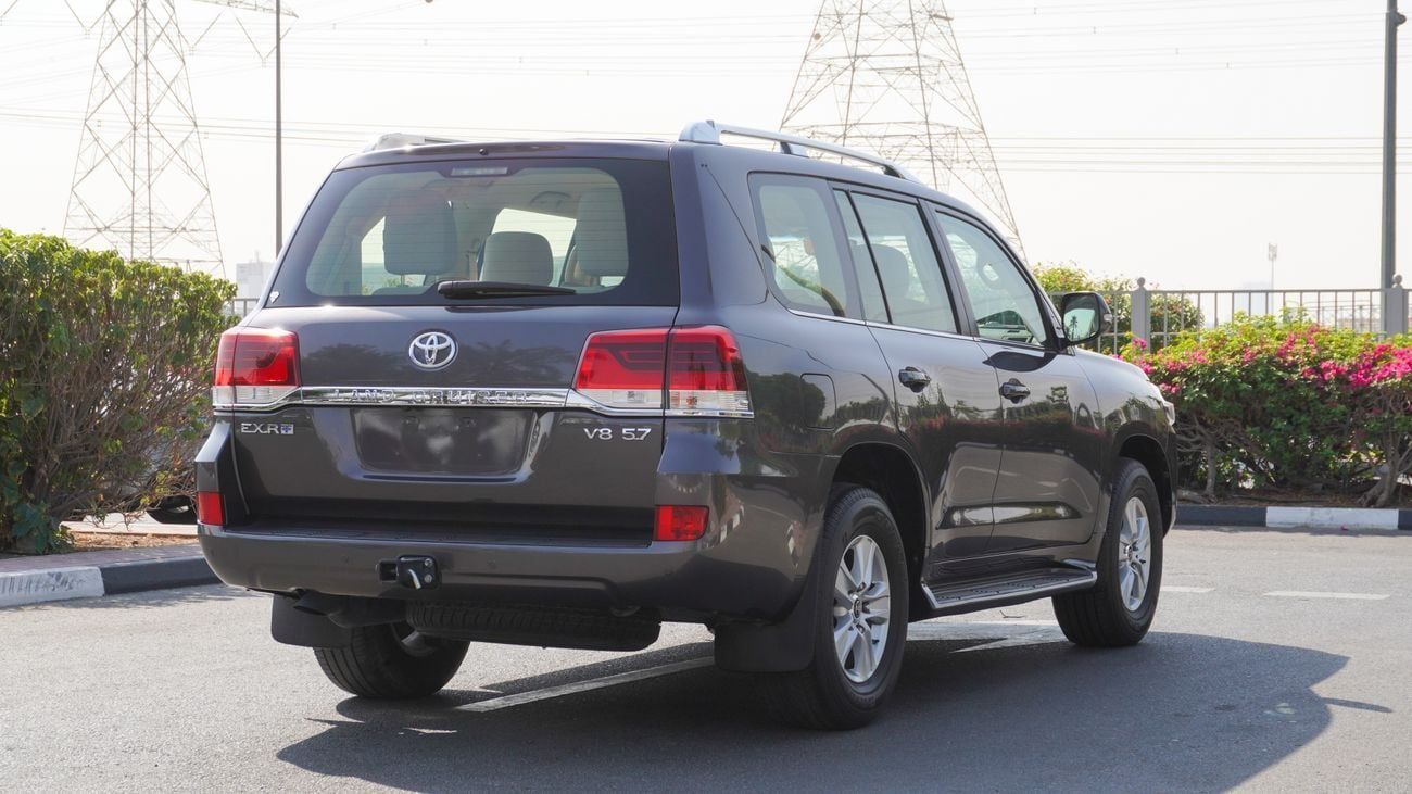 Toyota Land Cruiser EXR 5.7L 4WD