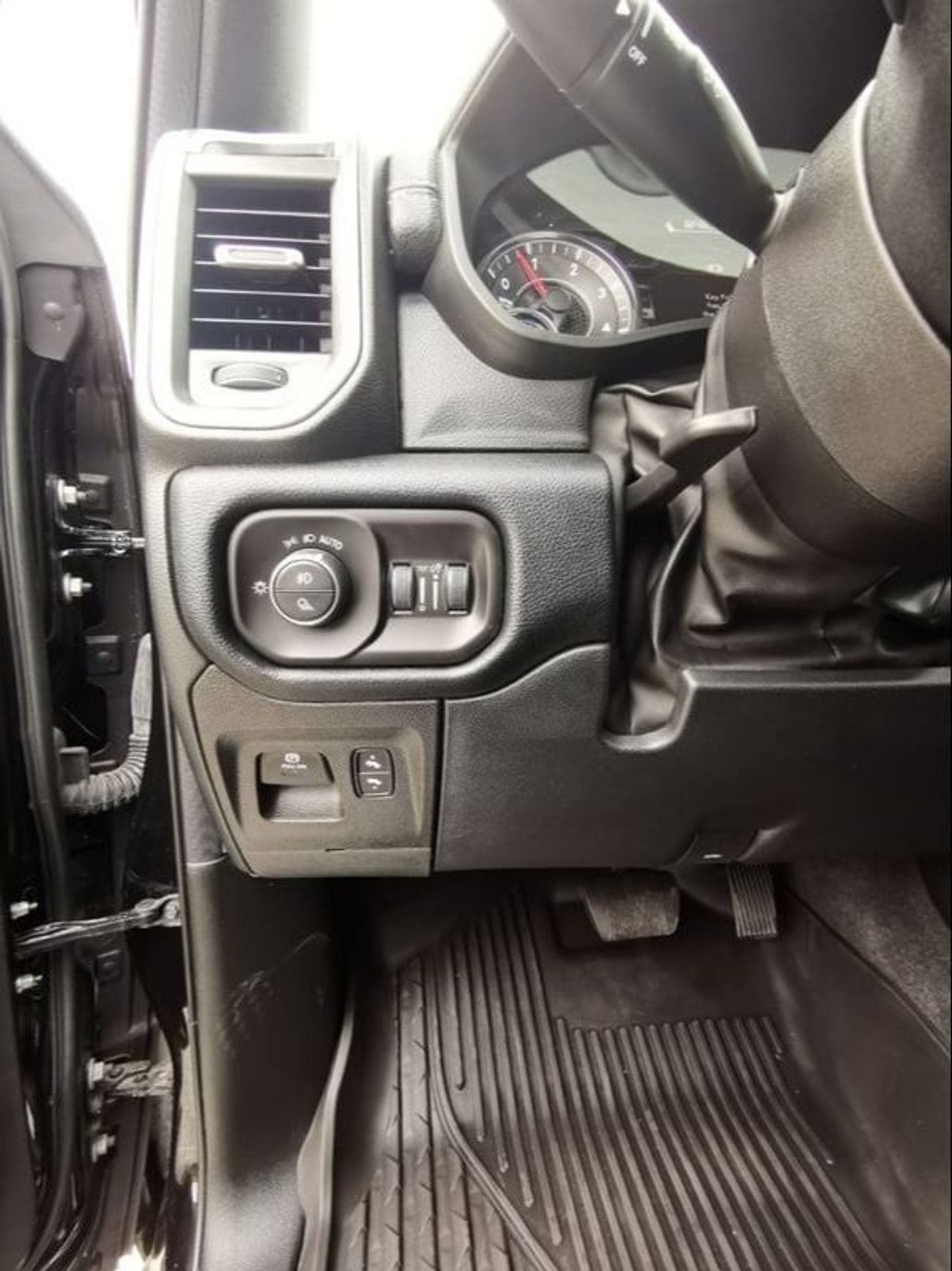 RAM 1500 Dodge RAM Laramie ( Diesel ) - 2022 - Black