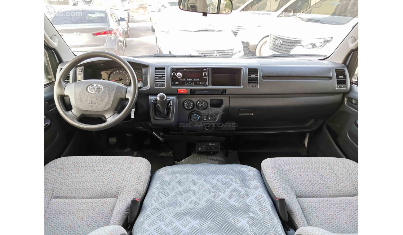 Toyota Hiace 2.7L Petrol, 15" Tyre, Manual Gear Box, Front & Rear A/C, Rear Roof Speaker, CD-USB (LOT # 5999)