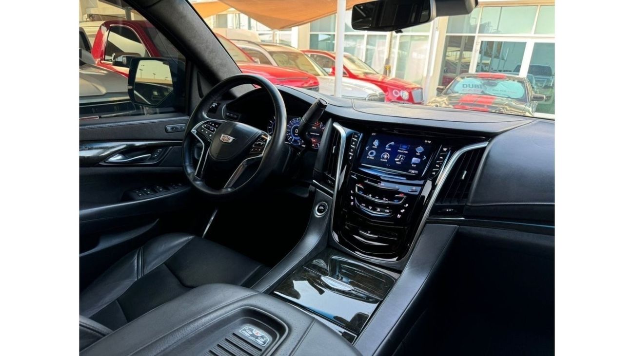 كاديلاك إسكالاد كاديلاك سكاليد سبورت بلاتينيوم خليجي 2018 تشييكات الوكالة  صبغ وكالة بحالة الوكالة