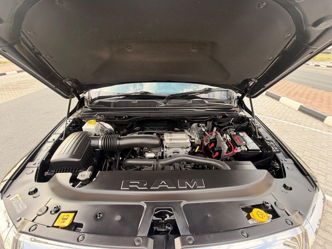 رام 1500 Limited 5.7L (5 Seater)