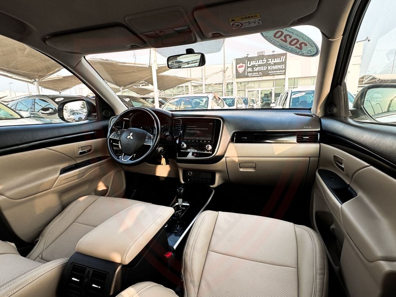 Mitsubishi Outlander GLX HIGHLINE LEATHER Mitsubishi Outlander | 2.5 L | 2020 | GCC | Accident-Free |  In Excellent Condition | 655 P.M