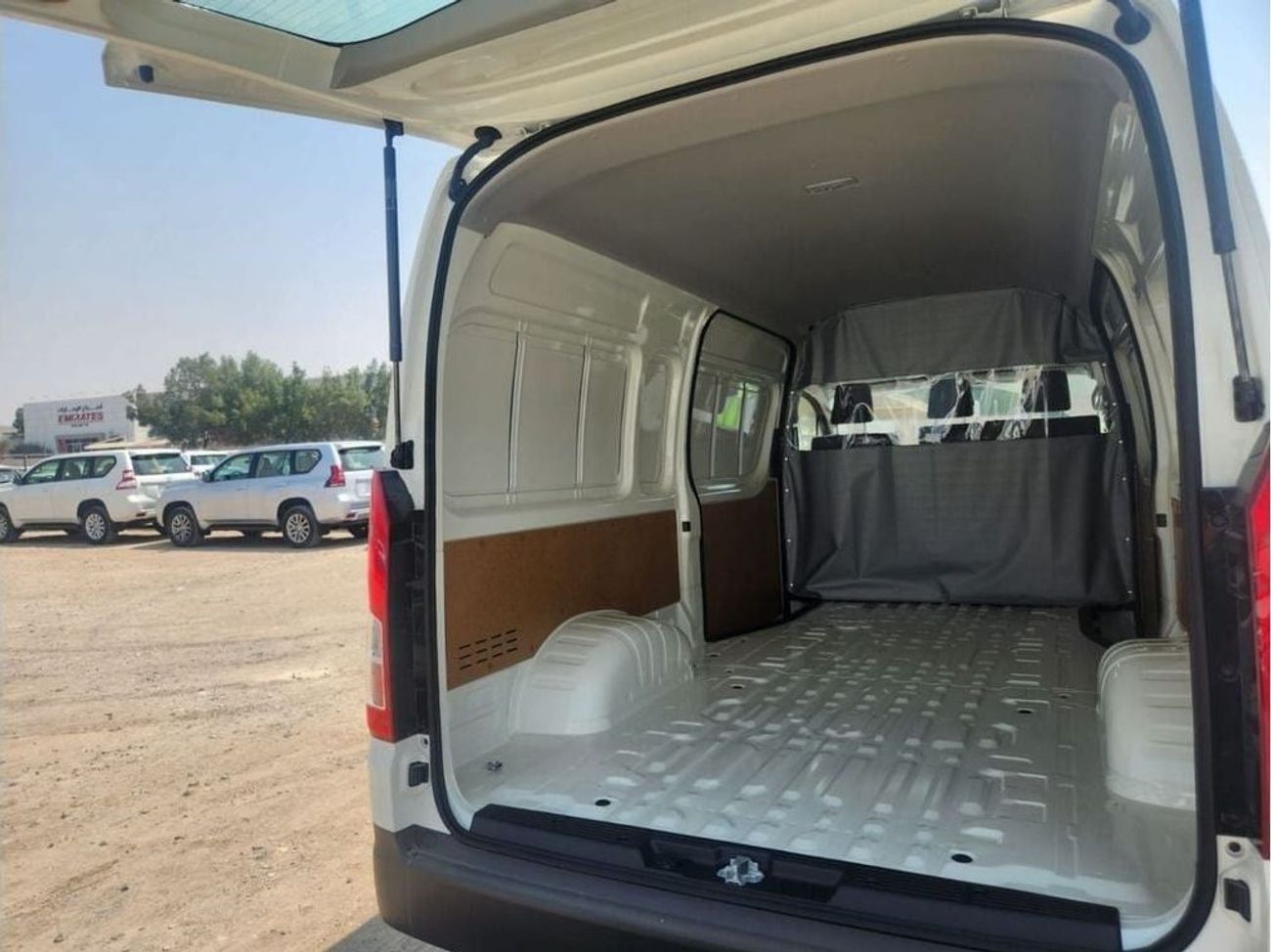 تويوتا هاياس 2025 Toyota Hiace (New-Shape) High-Roof Panel Cargo Delivery Van 3.5L V6 Petrol M/T RWD Export Only