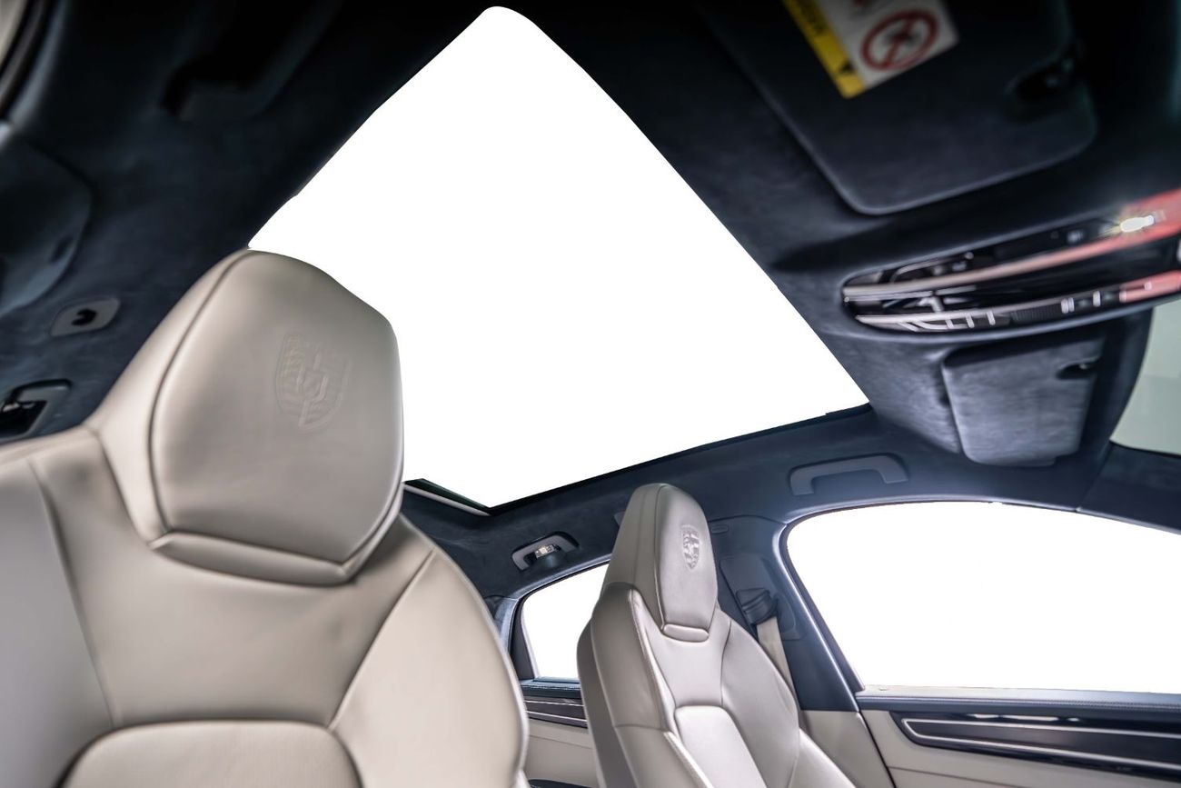 بورش كايان GTS Coupe