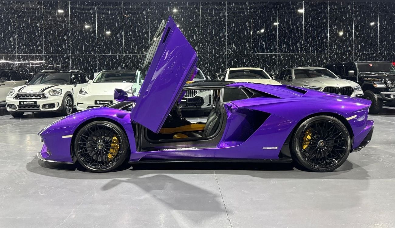 Lamborghini Aventador S Roadster V12 2020 Lamborghini Aventador, Lamborghini Warranty, Carbon Fiber Package, 730HP, GCC