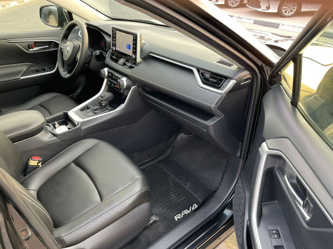 تويوتا راف ٤ 