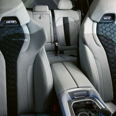 BMW X5M interior - Seats