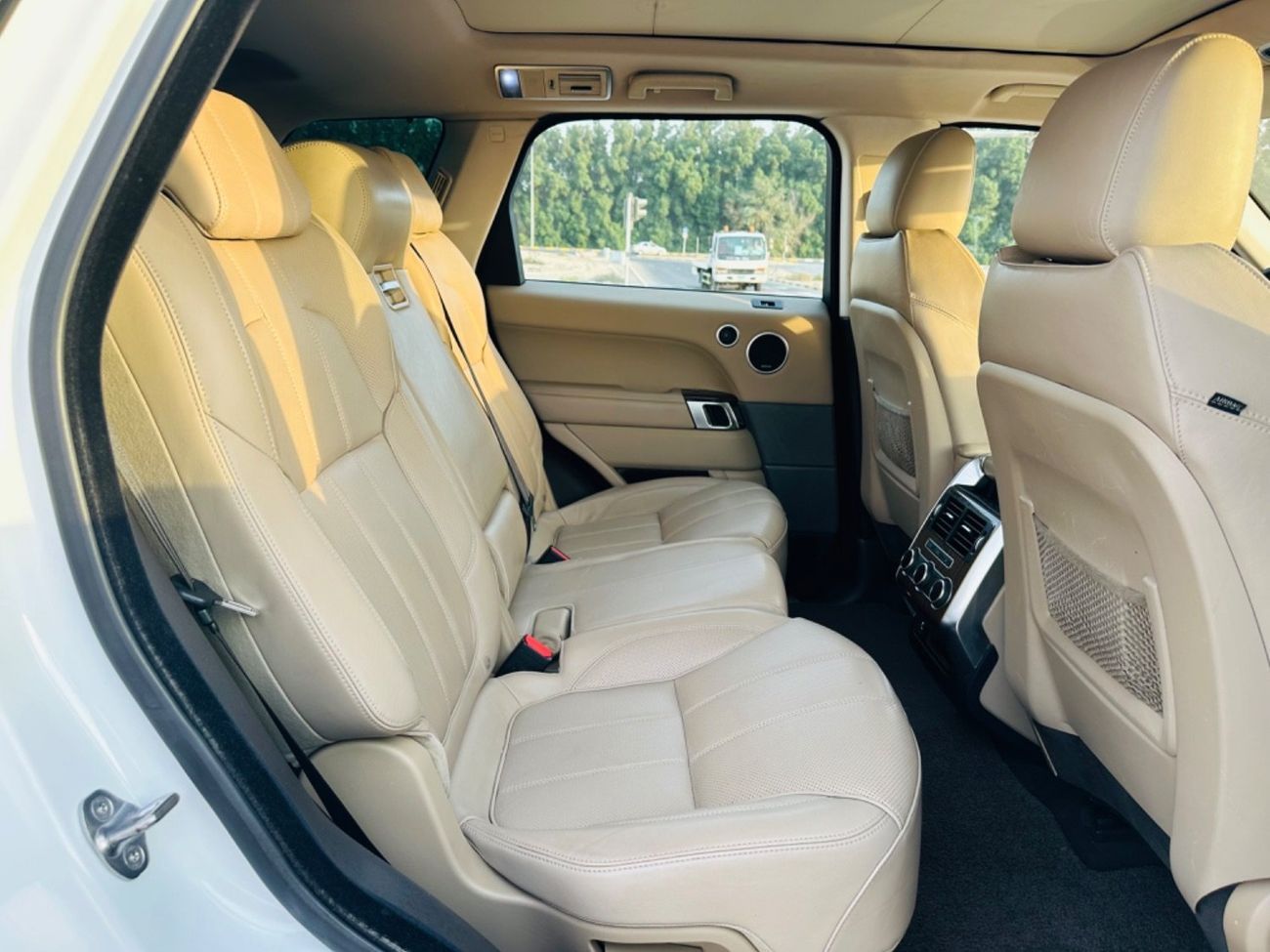 Land Rover Range Rover Sport HSE DYNAMIC 5.0L (525 HP) MODEL 2014 GCCCAR PERFECT CONDITION INSIDE AND OUTSIDE