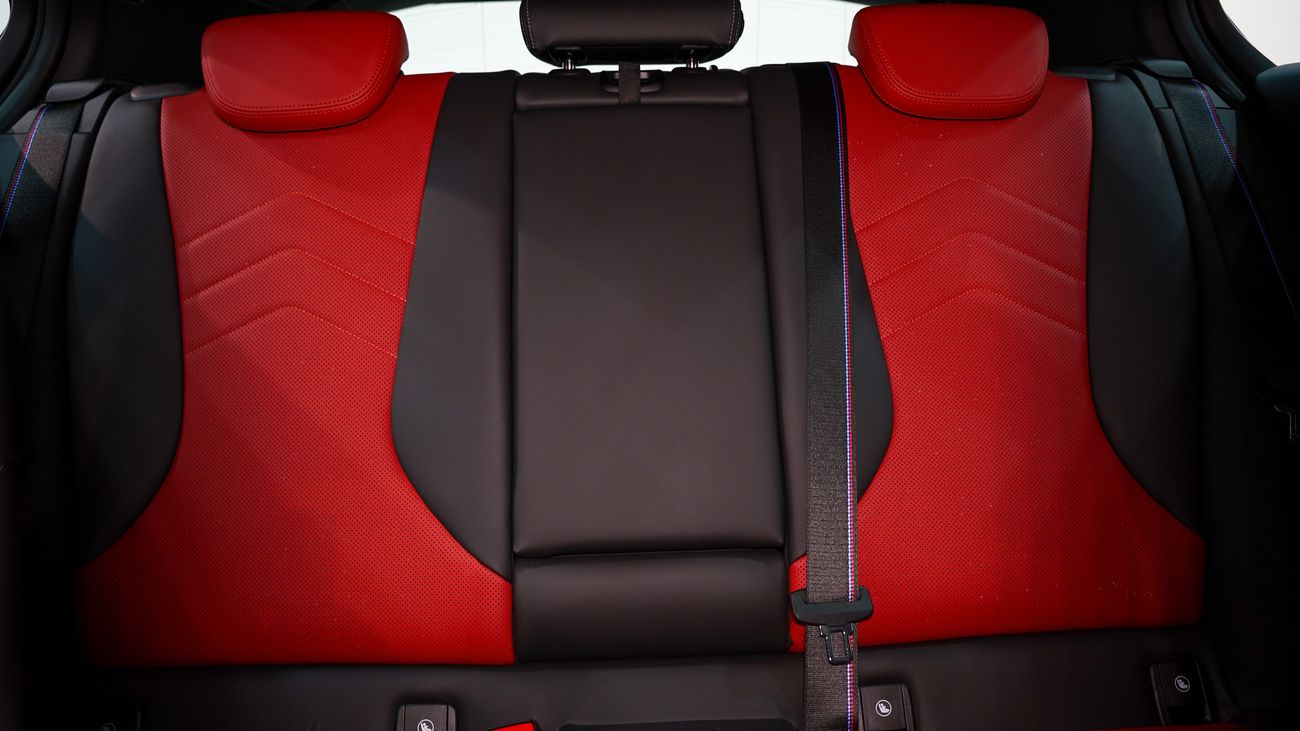 بي أم دبليو 118