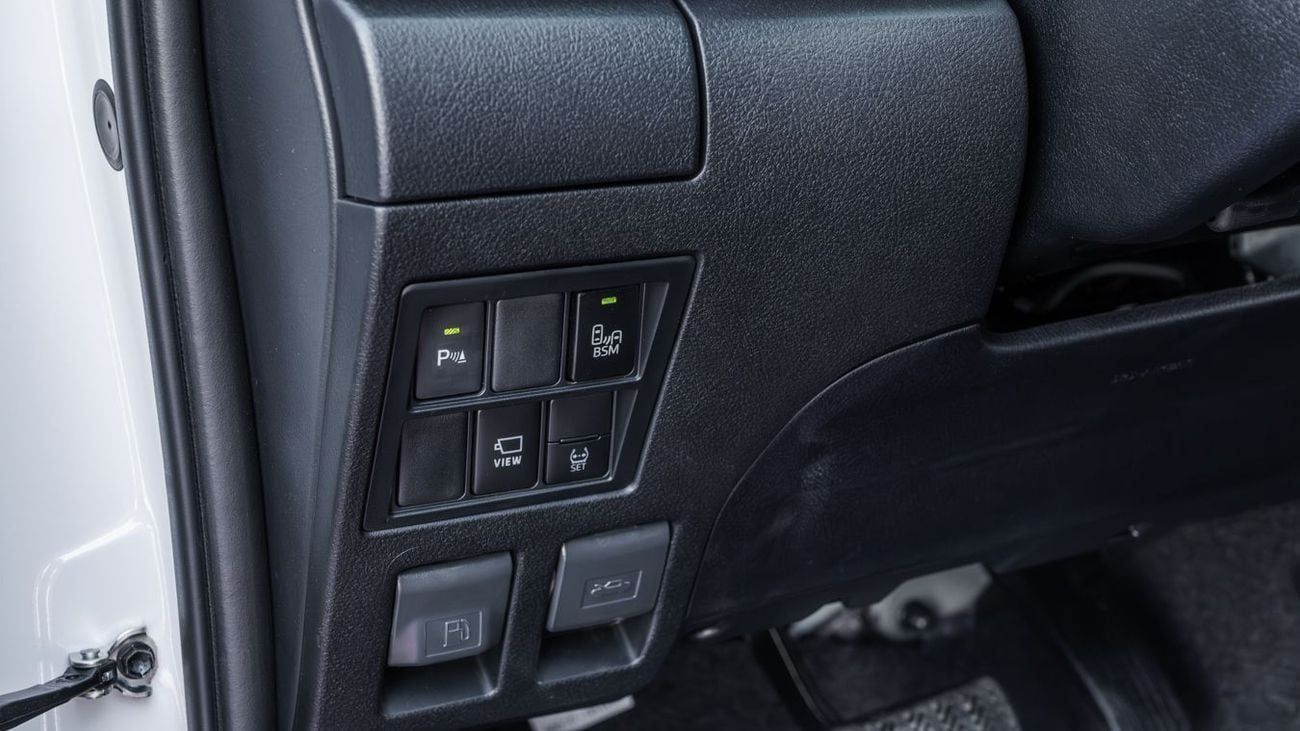 تويوتا هيلوكس TOYOTA HILUX ADVENTURE 4.0 AT 4X4 -2026YM