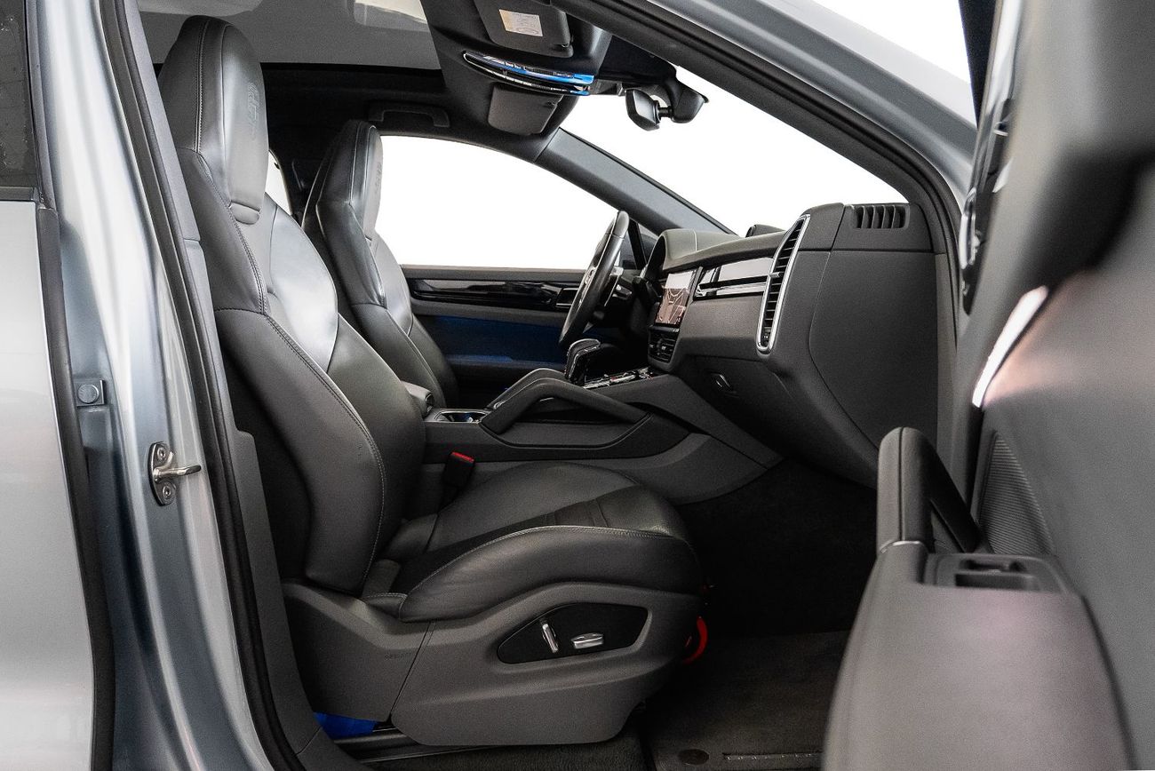 بورش كايان Base Coupe