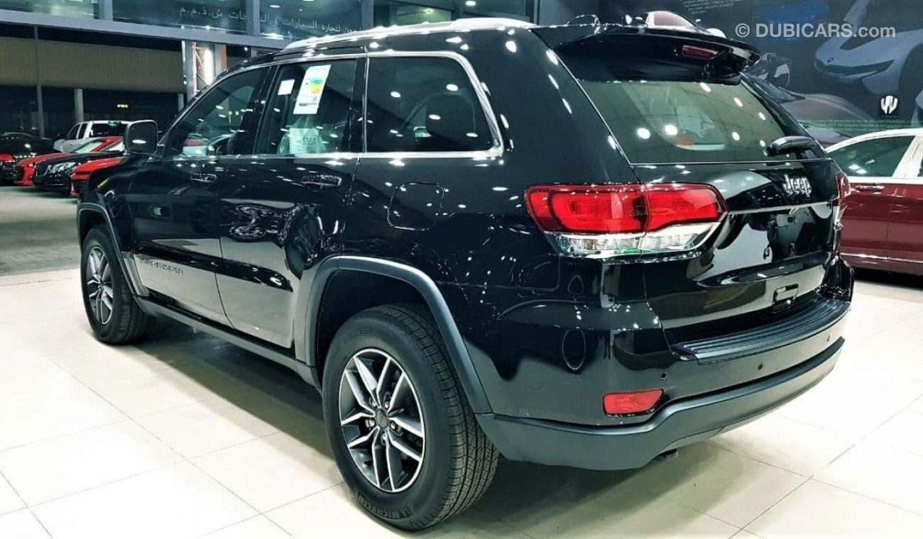 جيب جراند شيروكي 2021 JEEP GRAND CHEROKEE LAREDO V6 WITH 3 YEARS WARRANTY FROM AL FUTTAIM