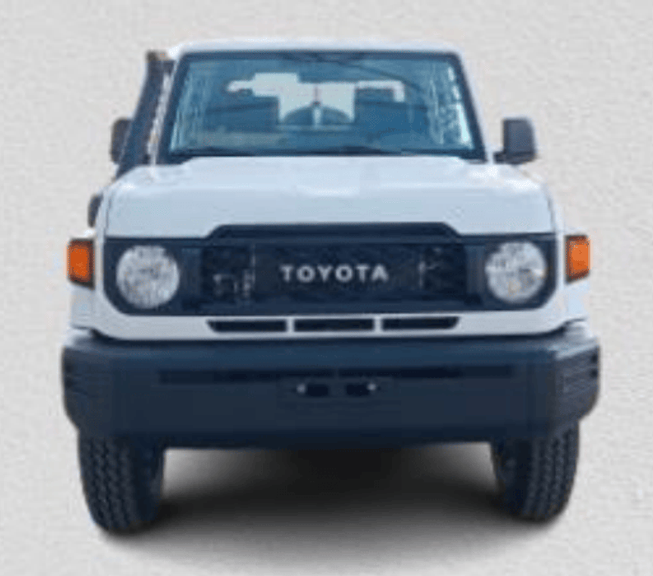 تويوتا لاند كروزر بيك آب LC 79 D/C 2.8 T/DSL STD-E A/T