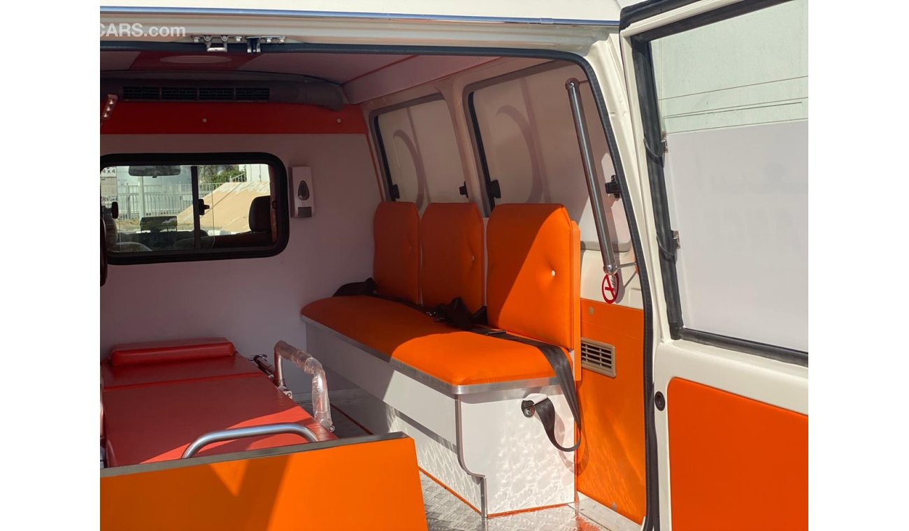 تويوتا لاند كروزر هارد توب TOYOTA HARDTOP AMBULANCE - DIESEL MT 2021