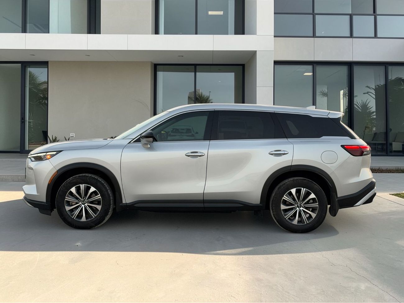 إنفينيتي QX60 INFINITI QX60 PURE | 3.5L V6 – 295 BHP | 2023 | AMERICAN SPECS | AED 99,500