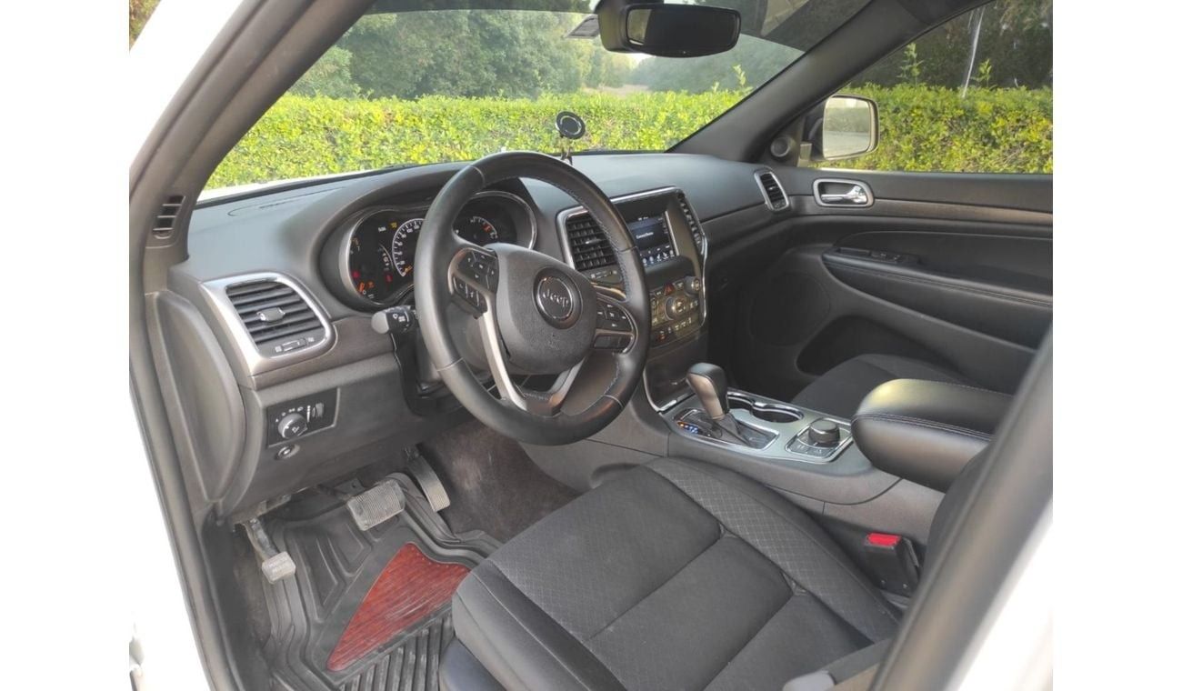 جيب جراند شيروكي exclusive 3.6L