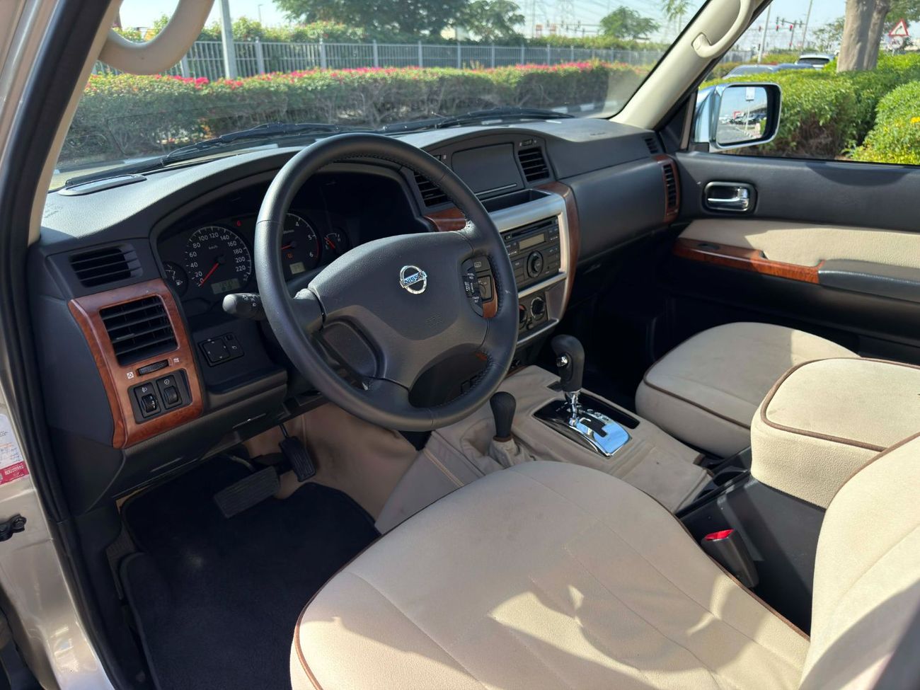 نيسان باترول سفاري Safari 4.8L A/T