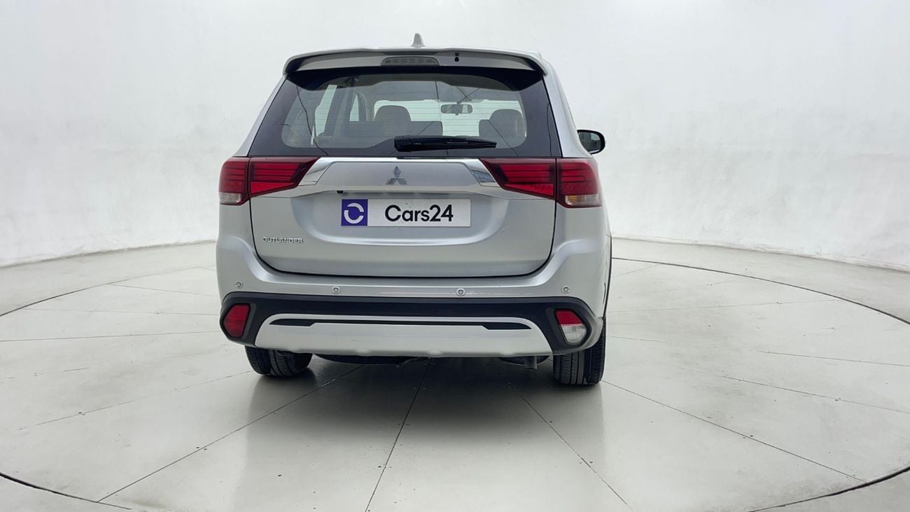 ميتسوبيشي آوتلاندر 2.4L 2023 | 0 DP | 955/Month | 30 Day Return | Service History