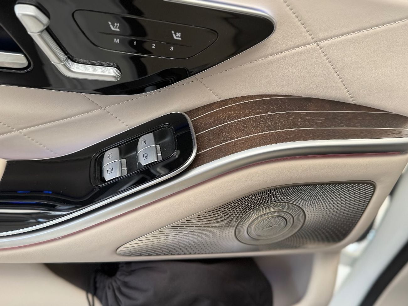 Mercedes-Benz S 500 4MATIC 3.0L . AMG specifications
