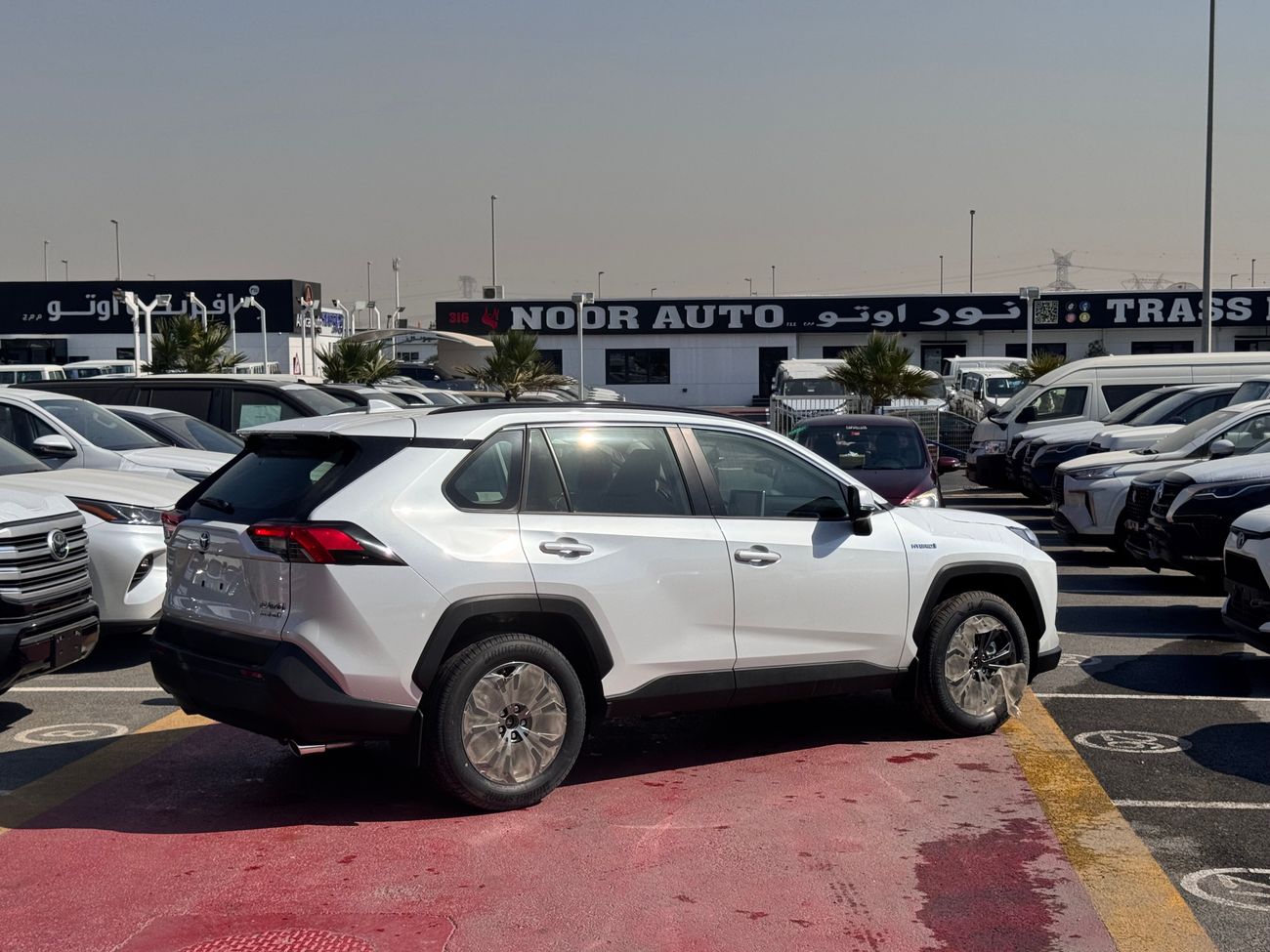 Toyota RAV4 HYBRID 2024 AWD 2.5L CUV BRAND NEW GCC 0KM