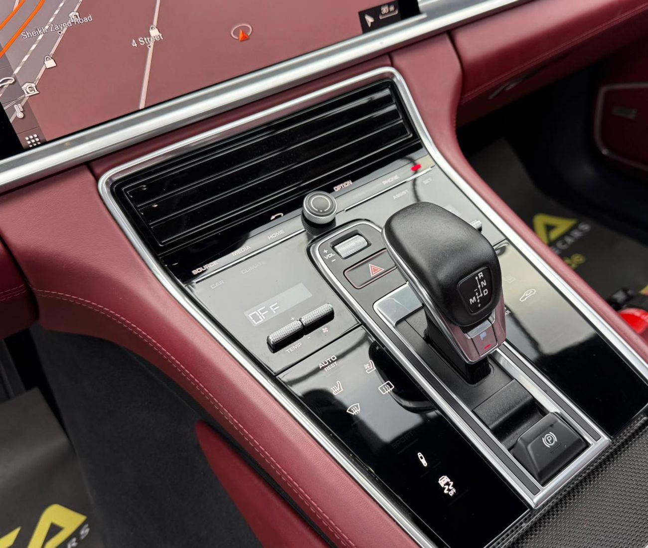 Porsche Panamera 4S Sport Turismo 3.0L (434 HP)