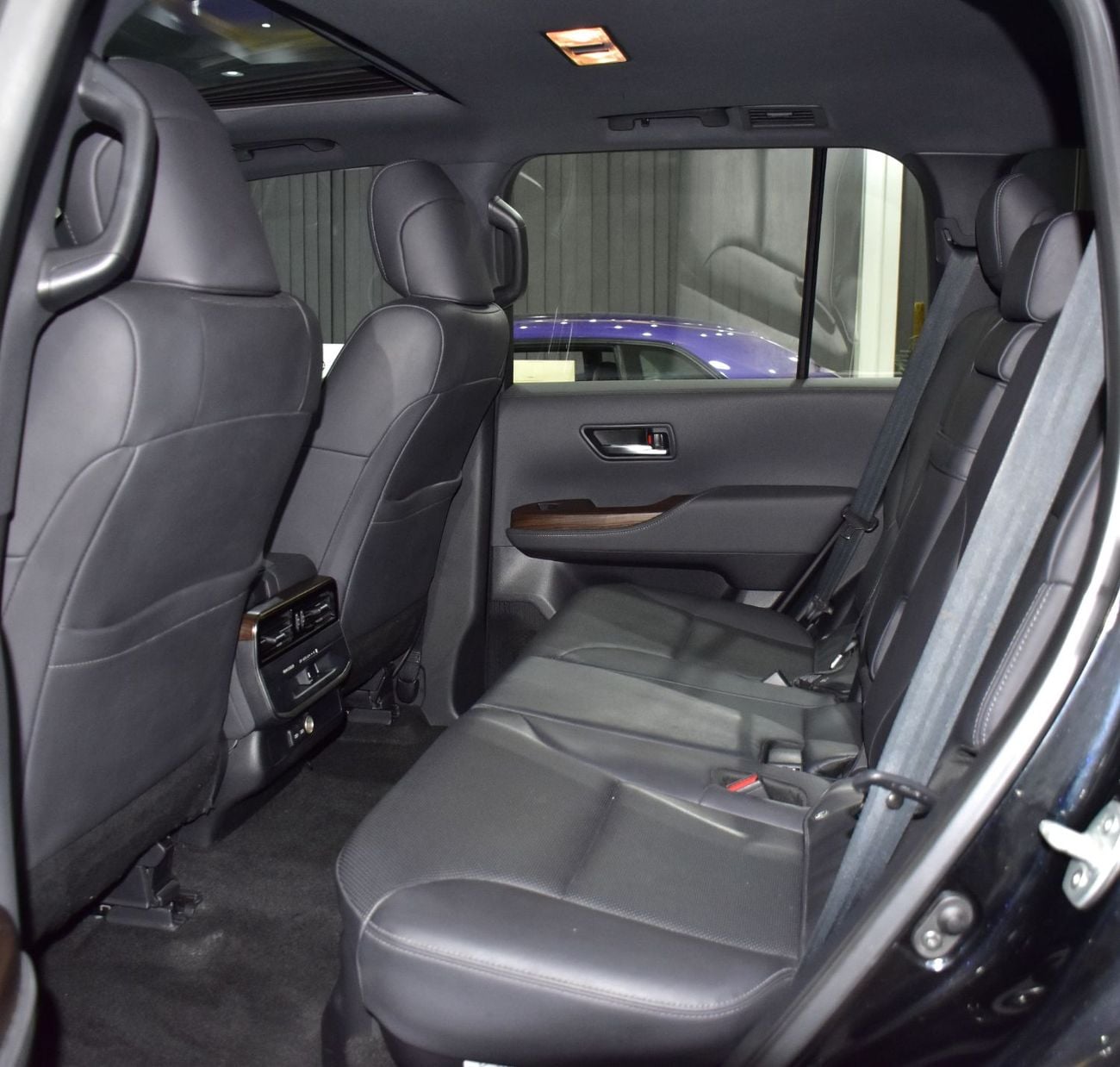 تويوتا لاند كروزر EXCELLENT DEAL for our Toyota Land Cruiser GXR  ( 2022 Model ) in Black Color GCC Specs