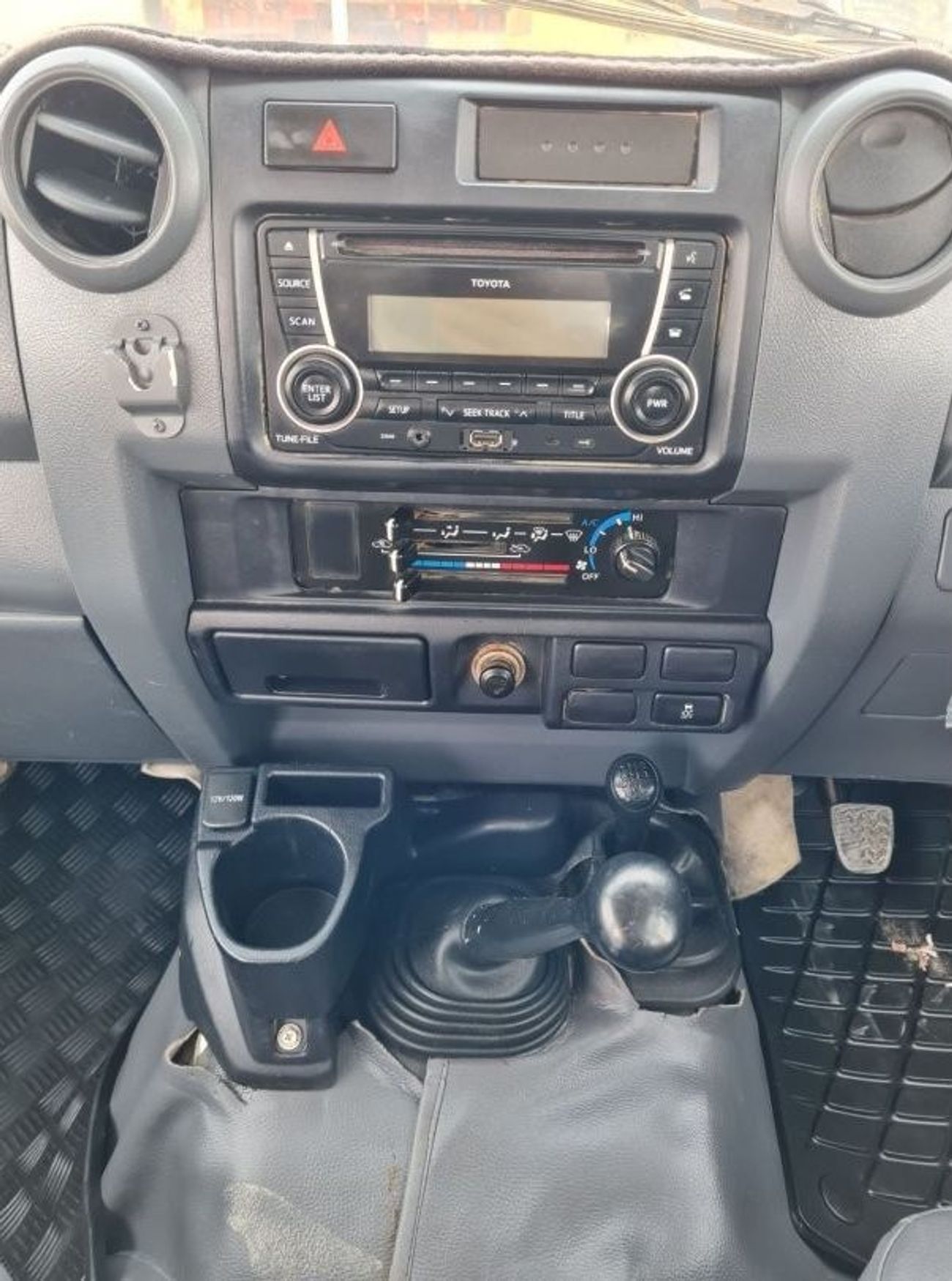 Toyota Land Cruiser Pick Up Double Cab Std 4x4