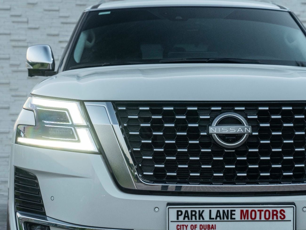 نيسان باترول AED 3,381 PM • PATROL SE PLATINUM • ONLY 45,000 KMS • OFFICIAL NISSAN WARRANTY UNTIL 2028 OR 100K KM