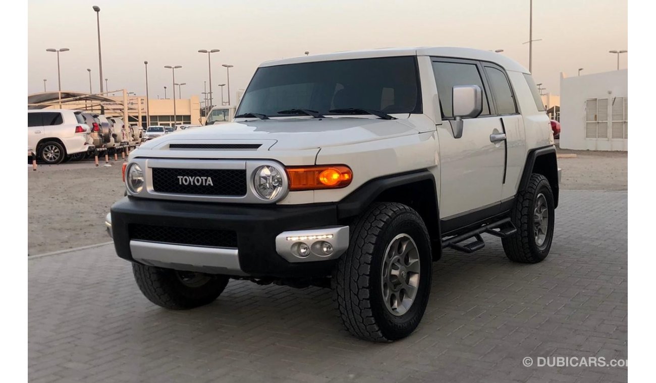 Toyota FJ Cruiser TOYOTA FJ