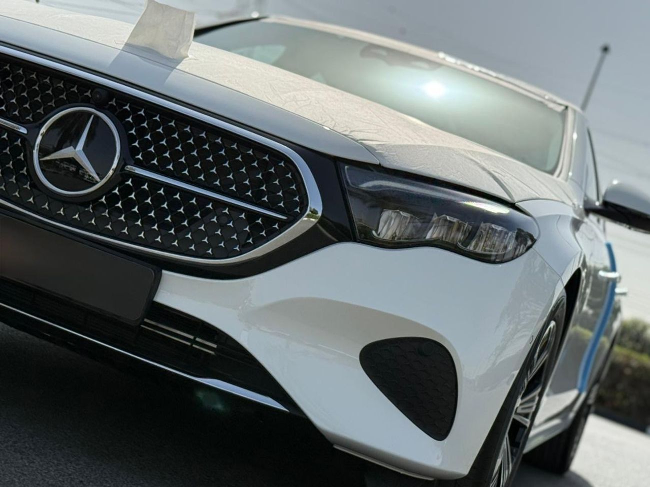 مرسيدس بنز E200