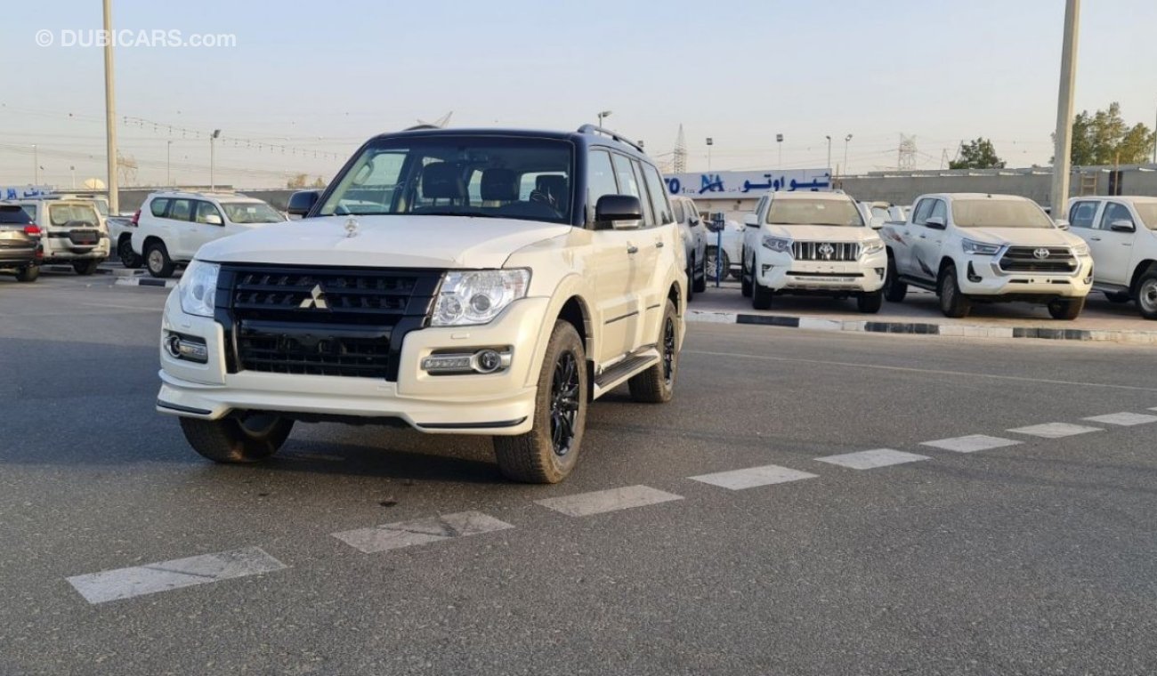 ميتسوبيشي باجيرو Brand New Mitsubishi Pajero S24 3.8L GLS 5 Door high 2020 | White / Black | For Export Only..