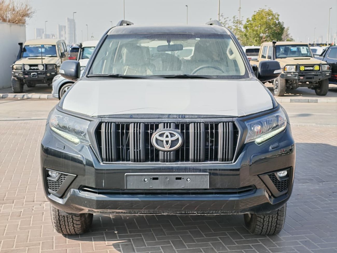 Toyota Prado 2023 Toyota Prado TXL Mid-Night Edition Spare-Up 4.0L V6 Petrol A/T 4WD Export Only