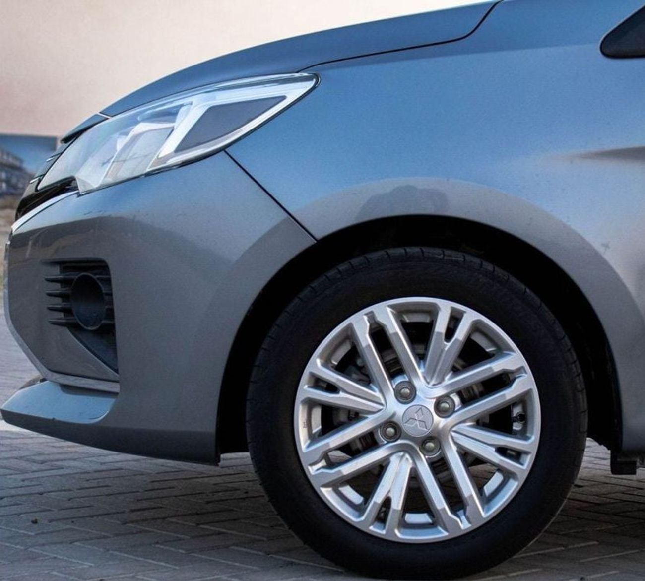 Mitsubishi Attrage STD GLX 1.2L Mitsubishi Attrage 2021 1.2L GCC, accident-free, in excellent condition 353 p.m