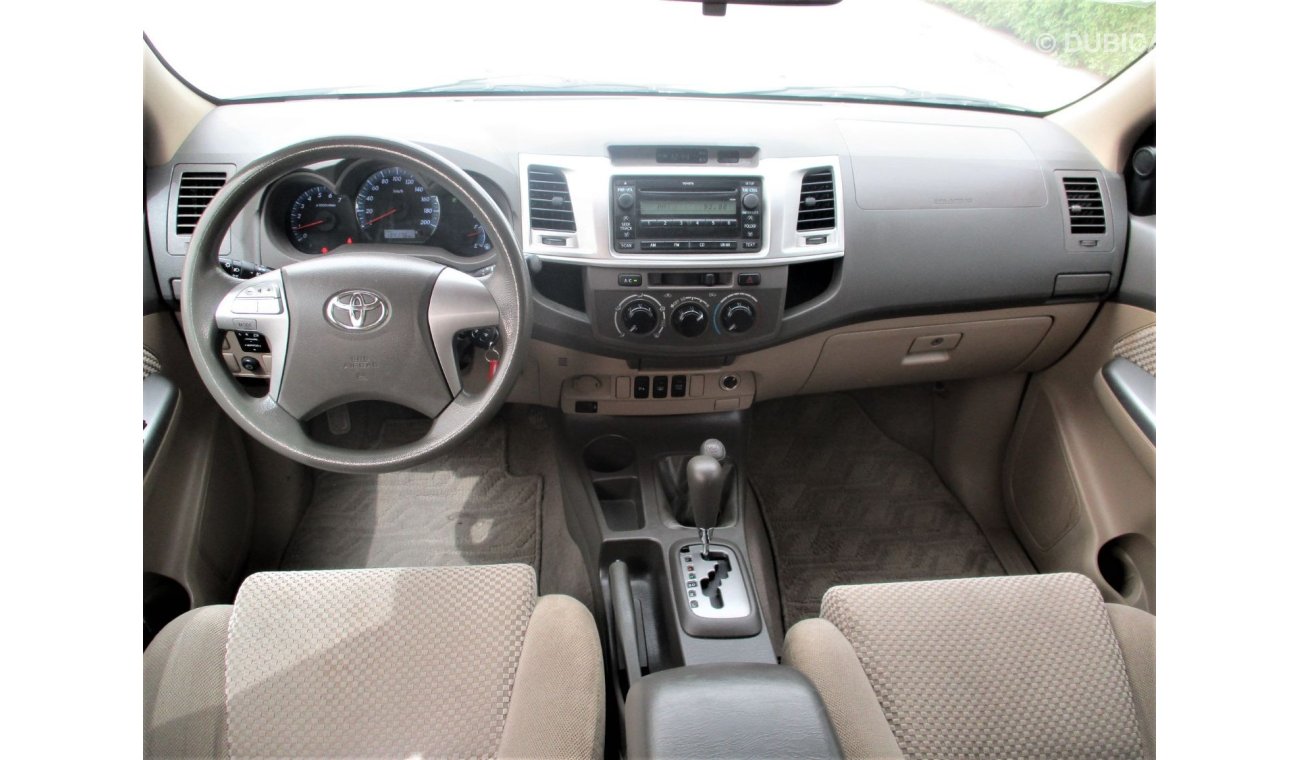 Toyota Fortuner TOYOTA FORTUNER 2.7 MODEL 2013 GULF SPACE FULL AUTOMATIC