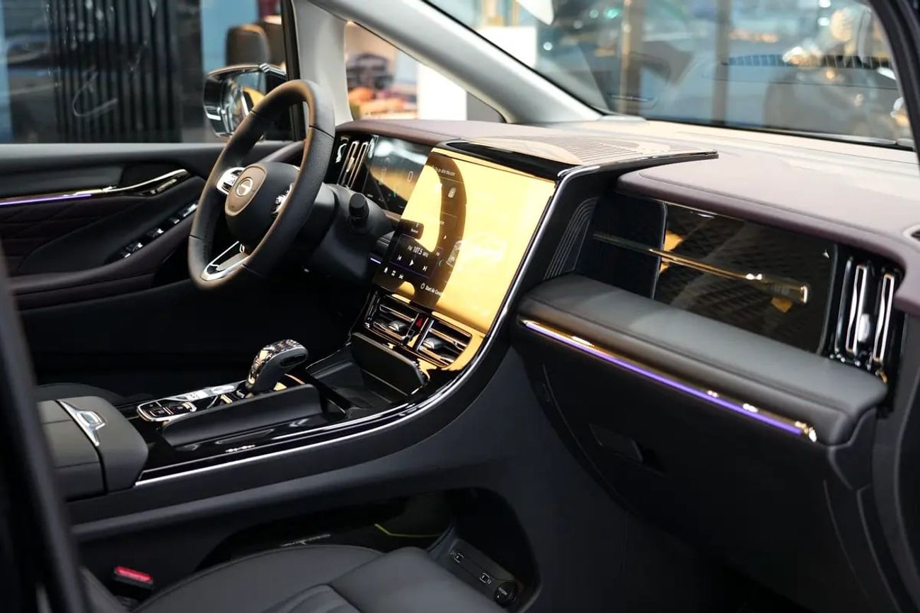 جي إي سي M8 2.0T GT GT | GCC 0km | 5 Years Agency Warranty