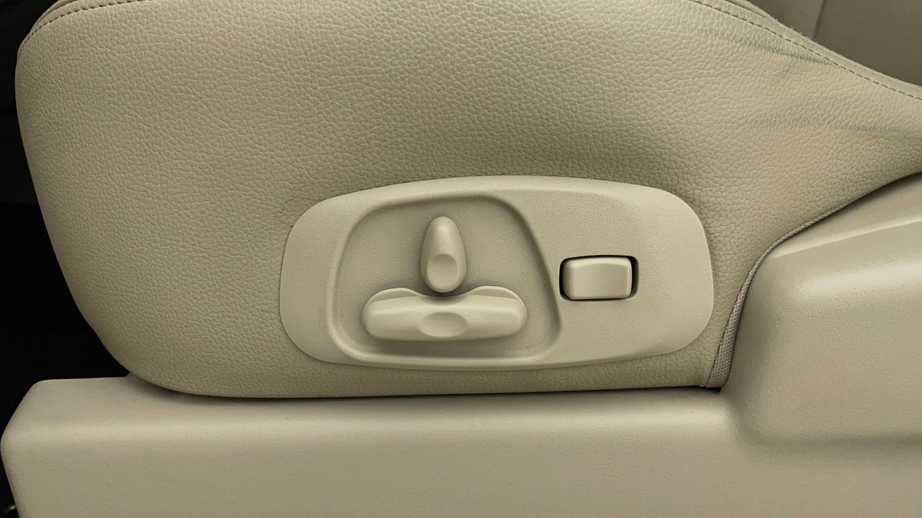 Mitsubishi Pajero GLS HIGHLINE 3.8 | Zero Down Payment | Free Home Test Drive