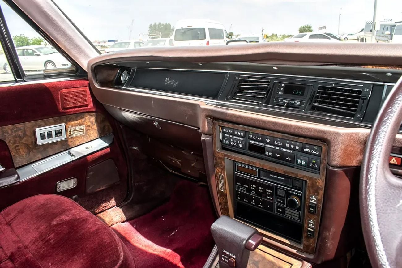 Toyota Century JAPAN IMPOTERD - ONLY 53,000 KM