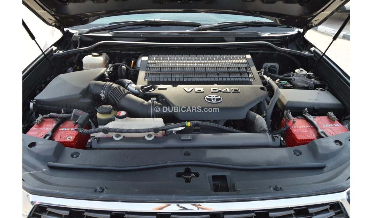 Used Toyota Land Cruiser Diesel engine Right Hand Drive Full option Clean Car 2014 for sale in